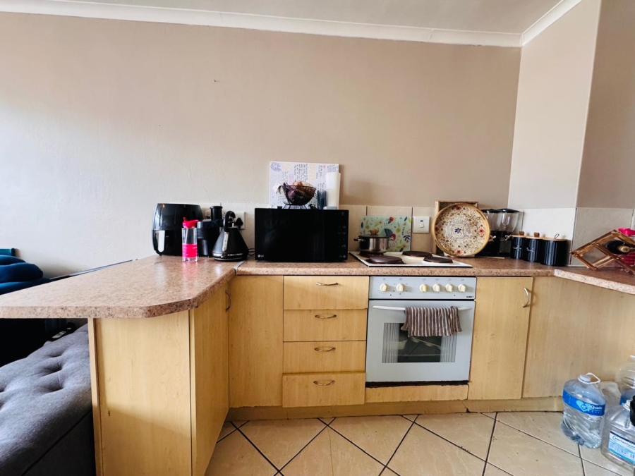 2 Bedroom Property for Sale in Whispering Pines Western Cape